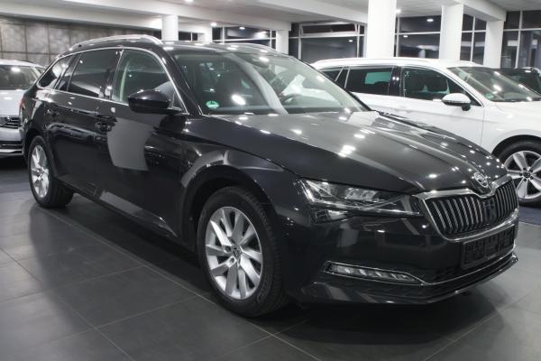 Škoda Superb 3 Combi Style 2.0 TDI 110kW DSG / Facelift 2020 / Matrix Led / ALU 17''