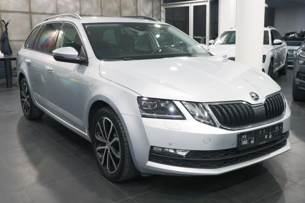 Škoda Octavia 3 Combi 2.0 TDI 110kW DSG / ALU 17'' / Facelift