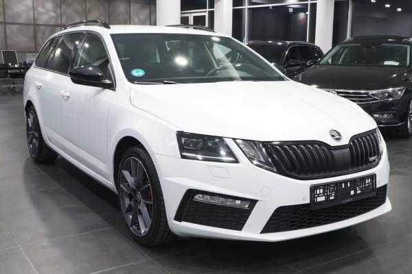 Škoda Octavia 3 Combi RS 2.0 TSI 180kW DSG / ALU 18'' / Facelift