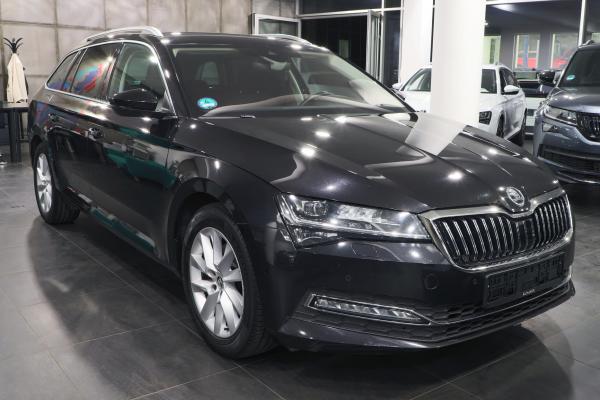 Škoda Superb 3 Combi Style 2.0 TDI 110kW DSG / Facelift 2020 / Virtual cockpit / Matrix Led / 17''