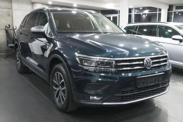 Volkswagen Tiguan Allspace Comfortline 2.0 TDI 110kW DSG / Virtual cockpit / Head Up / 2x sada ALU 17''