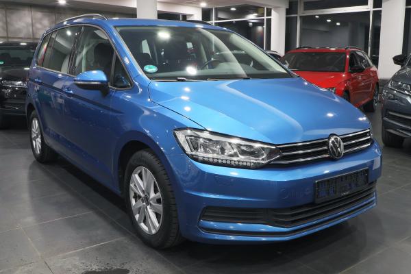 Volkswagen Touran 2.0 TDI 110kW DSG / Virtual cockpit / Int. dětská sedačka