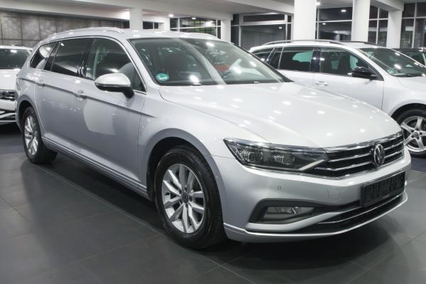 Volkswagen Passat B8 Variant Business 2.0 TDI 110kW DSG / Facelift 2020 / Webasto / Virtual cockpit / Matrix Led / ALU 16''