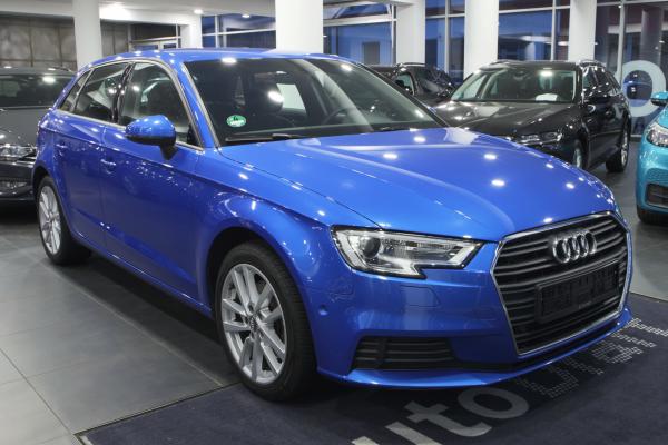 Audi A3 Sportback 2.0 TDI 110kW DSG / ALU 17''