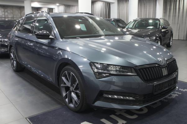 Škoda Superb 3 Combi 2.0 TDI 110kW DSG Sportline / Facelift 2020 / Virtual Cockpit / ALU 19''+ ALU 18''