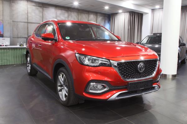 MG EHS PHEV Luxury 1.5 190kW AUT. / Virtual cockpit / ALU 18''