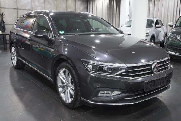 Volkswagen Passat Variant Elegance 2.0 TDI 140kW 7-Gang DSG / Facelift 2020 / Virtual cockpit / Matrix Led / ALU 18''+ ALU 16''