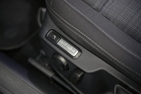 12009-img-0738-jpg-aMD4x4.jpg