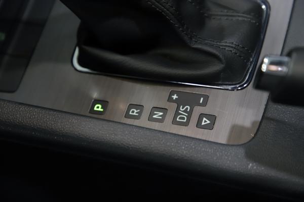 12047-img-9830-jpg-qaEaTa.jpg