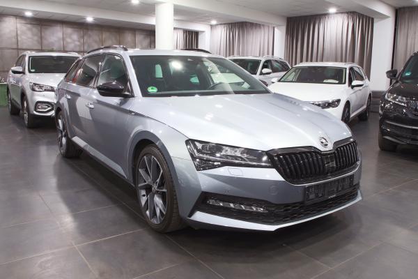 Škoda Superb 3 Combi 2.0 TDI 140kW DSG Sportline / Facelift 2020 / Matrix Led / Virtual cockpit / ALU 19''