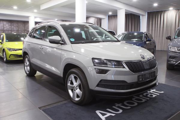Škoda Karoq 2.0 TDI 140kW 4x4 DSG / Webasto / Virtual ccokpit / ALU 17''