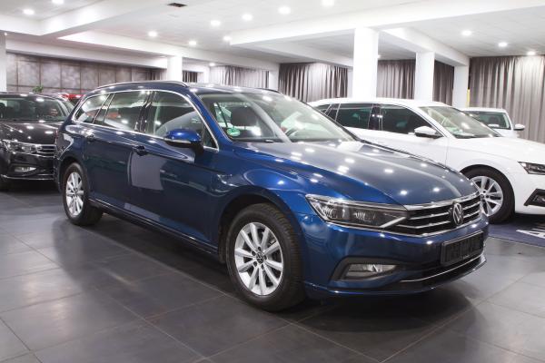 Volkswagen Passat B8 Variant Business 2.0 TDI 110kW DSG / Facelift 2020 / Matrix Led / 2x ALU 16''