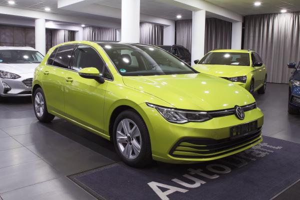 Volkswagen Golf 8 1.5 TSI 96kW Hatchback / Manual 6 st. / ALU 16''