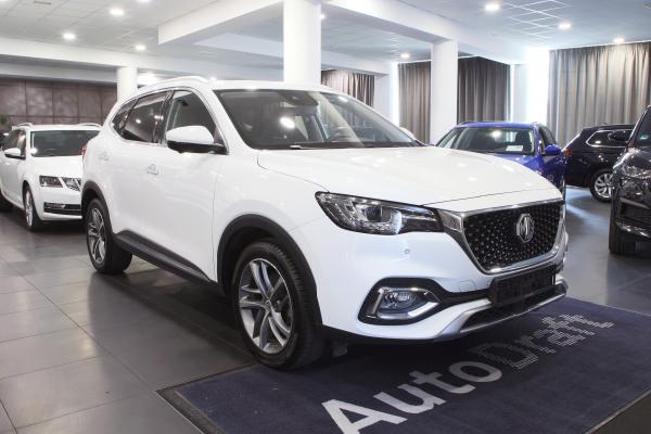 MG EHS PHEV Luxury 1.5 190kW AUT. / Virtual cockpit / ALU 18''