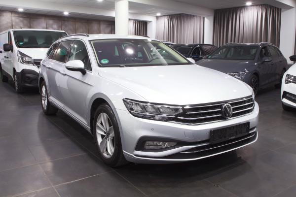 Volkswagen Passat B8 Variant Business 2.0 TDI 110kW Man. / Facelift 2020 / Virtual cockpit / ALU 17''