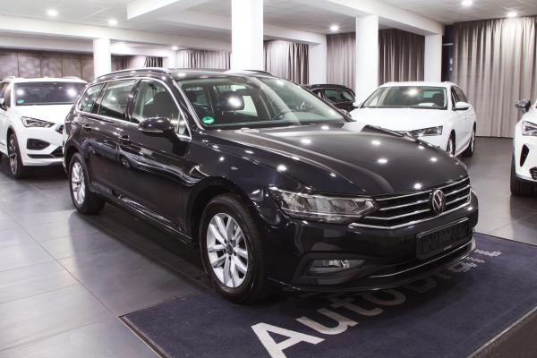 Volkswagen Passat B8 Variant Business 2.0 TDI 110kW DSG / Facelift 2020 / Full Led