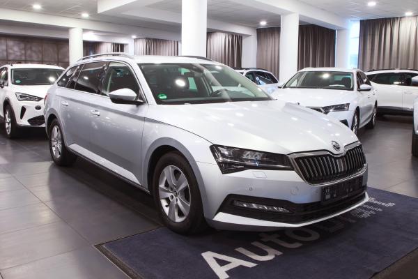 Škoda Superb 3 Combi 2.0 TDI 110kW DSG / Facelift 2020 / Matrix Led / 2 x ALU 16''