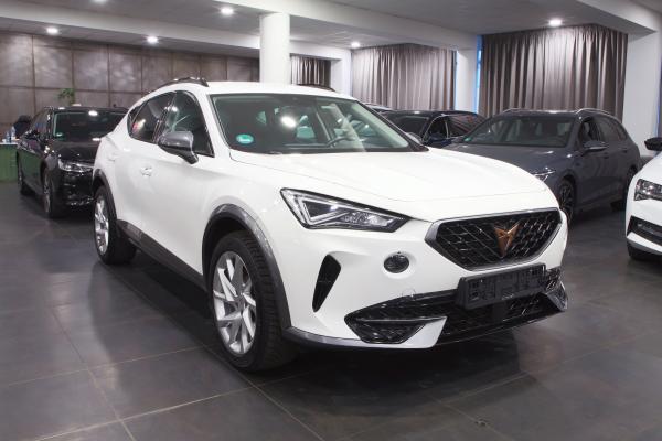 Cupra Formentor 1.4 eTSI e-Hybrid 150kW DSG / Virtual cockpit / ALU 18''