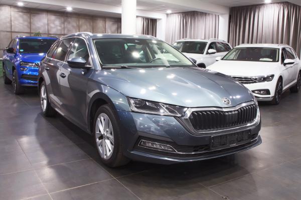 Škoda Octavia 4 Combi Style 2.0 TDI 110kW DSG / Virtual cockpit / ALU 17''