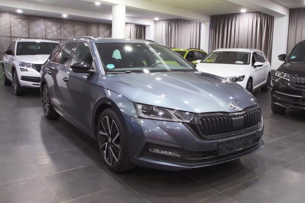 Škoda Octavia 4 Combi 2.0 TDI 110kW DSG Sportline / Virtual cockpit / Webasto / ALU 18''