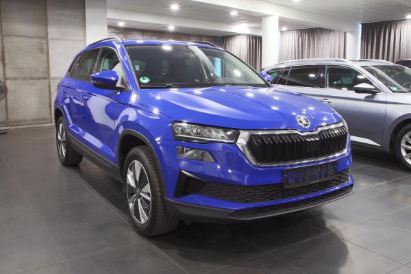 Škoda Karoq 2.0 TDI 110kW 4x4 DSG / Facelift / Virtual Cockpit / ALU 17''+ zimní sada