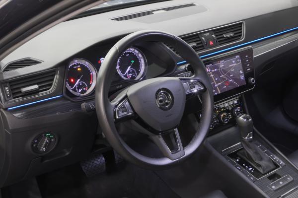 Škoda Superb 3 Combi Style 2.0 TDI 140kW DSG / Facelift / Matrix Led / ALU 17'' - 3
