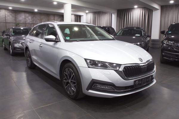 Škoda Octavia 4 Combi Style 2.0 TDI 110kW DSG / Matrix Led / Virtual Cockpit / ALU 17''
