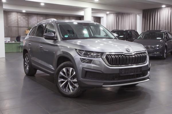 Škoda Kodiaq 2.0 TDI 147kW 4x4 DSG Style / Facelift 2022 / Virtual Cockpit / 2x sada ALU 18''