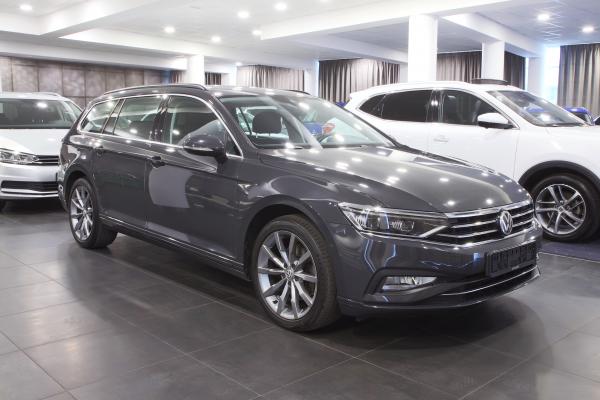Volkswagen Passat B8 Variant Business 2.0 TDI 140kW DSG / Facelift / Virtual cockpit / Matrix Led / ALU 18''