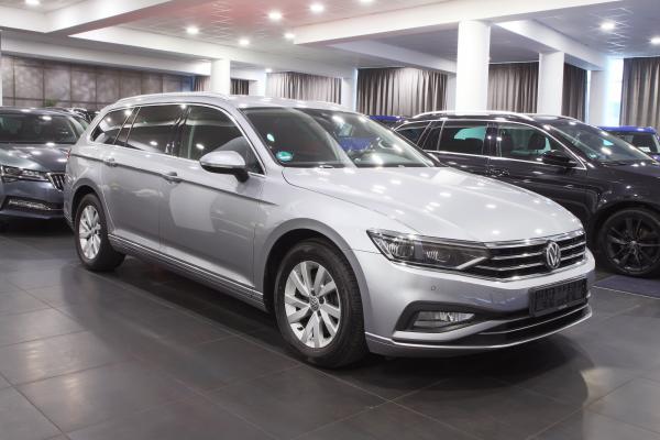 Volkswagen Passat B8 Variant Business 2.0 TDI 110kW DSG / Facelift / Matrix Led / Virtual Cockpit / ALU 16''