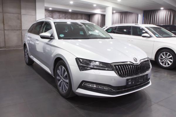 Škoda Superb 3 Combi Style 2.0 TDI 110kW DSG / Virtual cockpit / ALU 17''