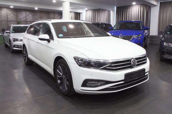 Volkswagen Passat B8 Variant Business 2.0 TDI 110kW / Facelift / Virtual cockpit / Webasto / ALU 18''+ zimní sada