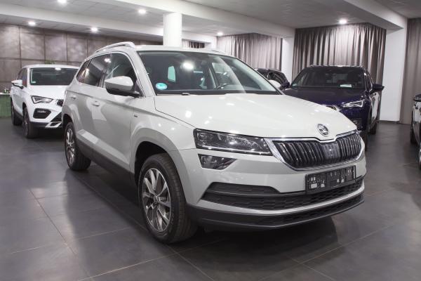Škoda Karoq 2.0 TDI 110kW Man. / ALU 17''+ zimní sada