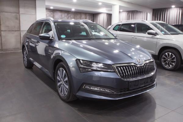 Škoda Superb 3 Combi Style 2.0 TDI 110kW DSG / Facelift / Matrix Led / Virtual cockpit / ALU 17''