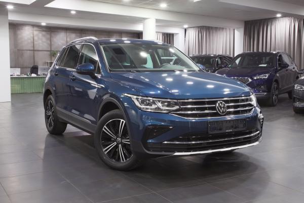 Volkswagen Tiguan Elegance 4Motion 2.0 TDI 110kW 4x4 DSG / Facelift / Webasto / Virtual cockpit / ALU 18''
