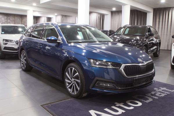 Škoda Octavia 4 Combi iV Style 1.4 TSI 150kW DSG / Virtual Cockpit / 2x sada ALU 17''