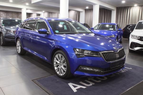 Škoda Superb 3 Combi Style 2.0 TDI 110kW DSG / Facelift / Matrix Led / Virtual Cockpit / Webasto / ALU 18''