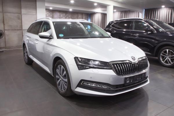 Škoda Superb 3 Combi Style 2.0 TDI 110kW DSG / Facelift / Virtual cockpit / Matrix Led / ALU 17''