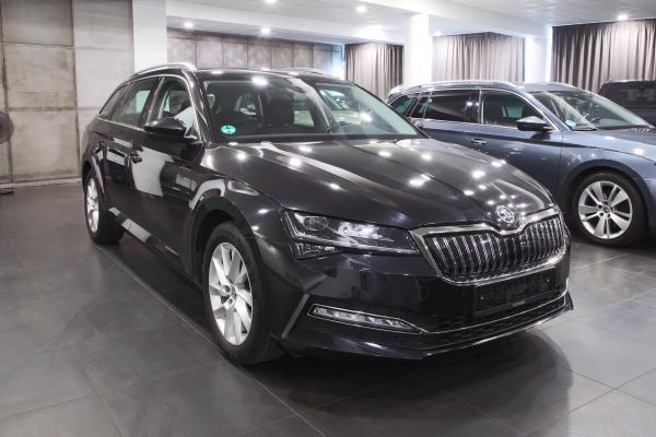 Škoda Superb 3 Combi iV Style 1.4 TSI 150kW DSG / Facelift / Matrix Led / ALU 17''