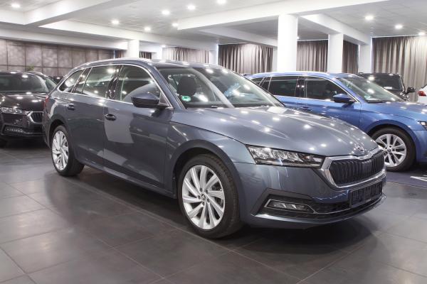 Škoda Octavia 4 Combi iV Style 1.4 TSI 150kW DSG / Virtual cockpit / ALU 18''