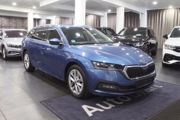 Škoda Octavia 4 Combi Style 2.0 TDI 110kW DSG / Webasto / Virtual cockpit / ALU 18'' + ALU 16''