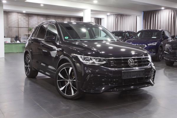 Volkswagen Tiguan 4Motion 2.0 TDI 147kW 4x4 DSG R-Line / Virtual cockpit / ALU 20''+ ALU 18''