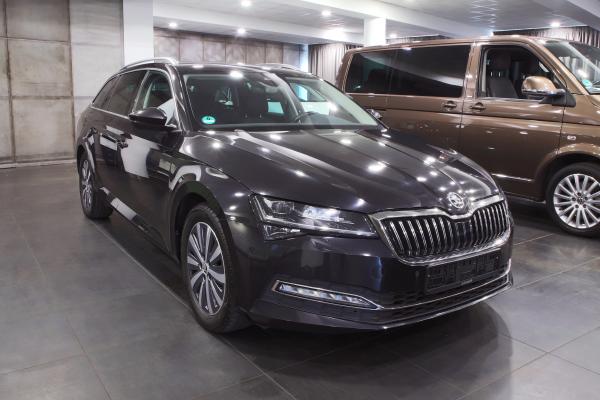 Škoda Superb 3 Combi Style 2.0 TDI 110kW DSG / Facelift / Matrix Led / Virtual cockpit / ALU 17''