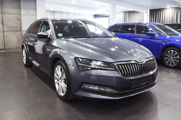 Škoda Superb 3 Combi Style 2.0 TDI 140kW DSG / Facelift / Matrix Led / Virtual cockpit / ALU 18''+ ALU 16''