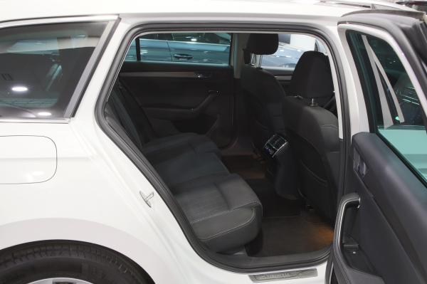 13953-img-5989-jpg-gCVQtq.jpg