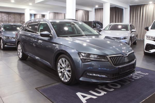 Škoda Superb 3 Combi 2.0 TDI 140kW DSG / Facelift / Virtual Cockpit / ALU 18''