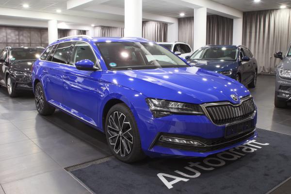 Škoda Superb 3 Combi iV 1.4 TSI 160kW Laurin & Klement / Facelift / Matrix Led / Webasto / Virtual Cockpit / ALU 18''