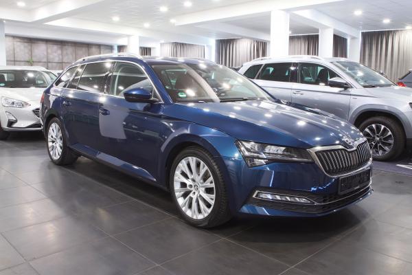 Škoda Superb 3 Combi Style 2.0 TDI 140kW DSG / Facelift / Matrix Led / ALU 18''+ ALU 16''