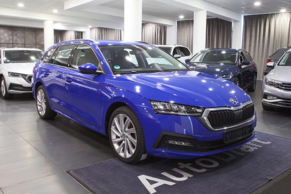 Škoda Octavia 4 iV Combi 1.4 TSI 150kW / Virtual cockpit / ALU 18''+ ALU 17''