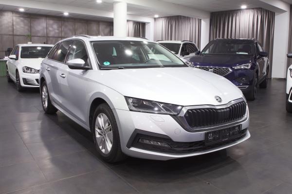 Škoda Octavia 4 Combi 2.0 TDI 110kW DSG / Webasto / Virtual Cockpit / ALU 16''+ zimní sada